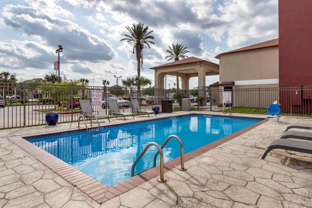 Best Western Plus Orange County Vidor Exterior photo