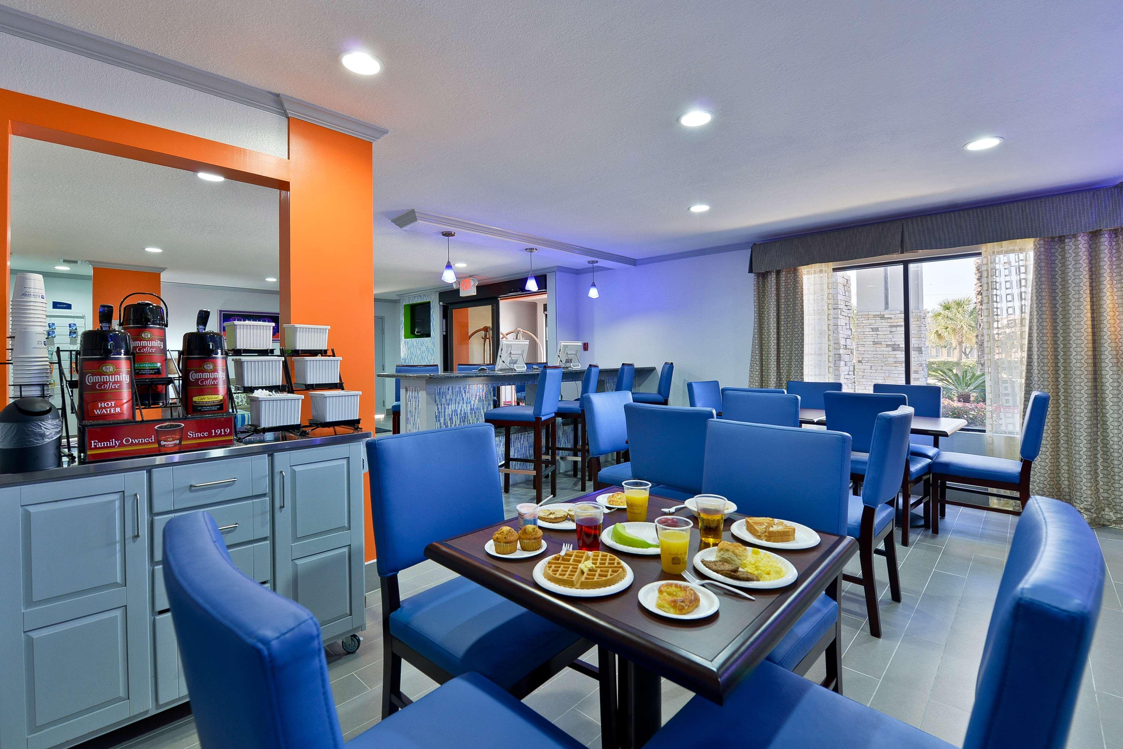 Best Western Plus Orange County Vidor Exterior photo